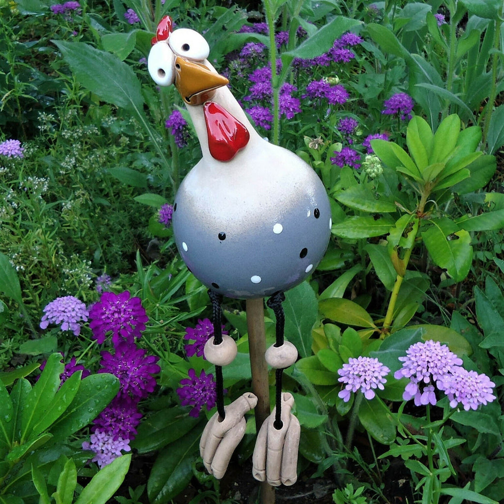 Zaunfiguren als Hühner – hängen über der Latte, wetterfest – Bild 4
