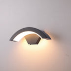 Curved Outdoor Wall Light in Aluminum – Built-In LED, No Bulb to Replace – Image 6