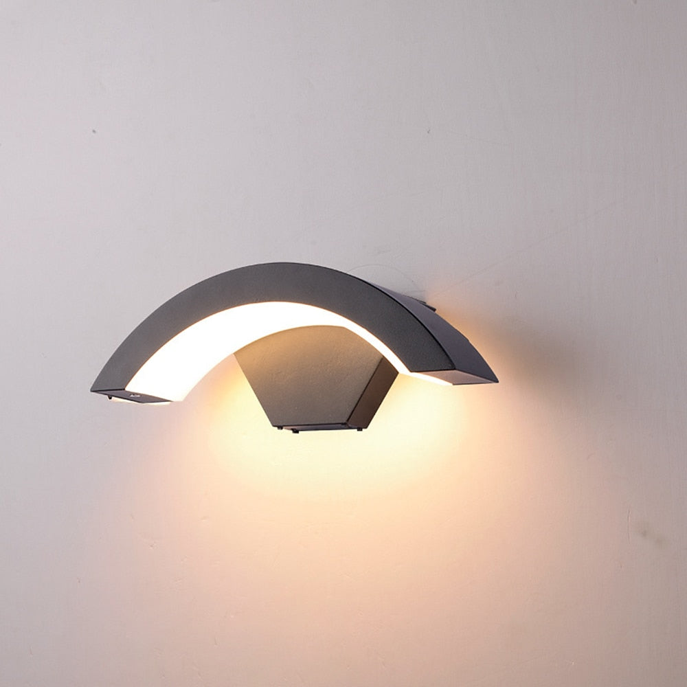 Gebogene Außenwandleuchte aus Aluminium – LED fest eingebaut – Bild 6