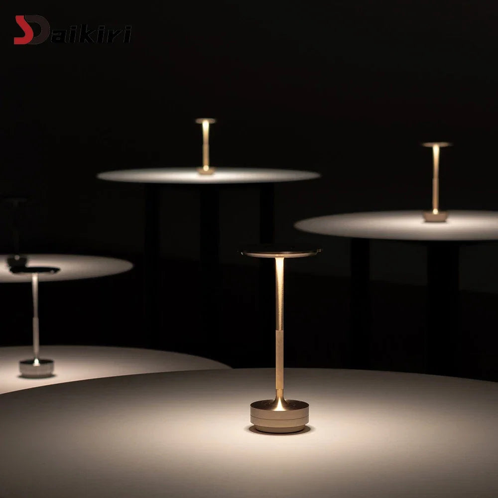 Akku-Tischlampe mit Touchdimmer – kabellos, aus Aluminium – Bild 5