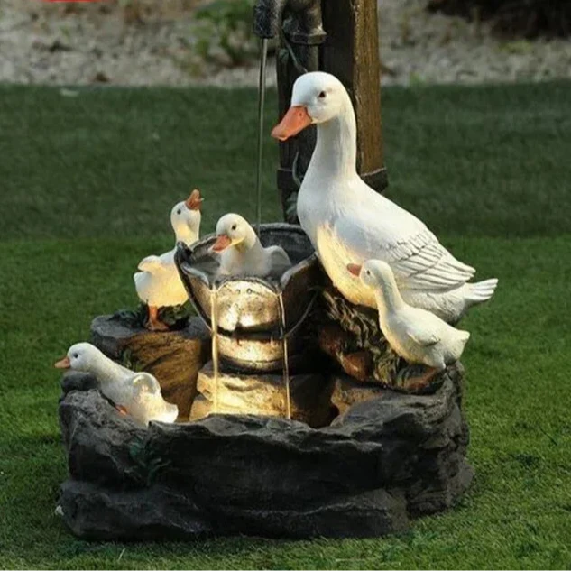 Gartenfigur aus Kunstharz – als Ente oder Eichhörnchen, mit Solarlicht – Bild 7