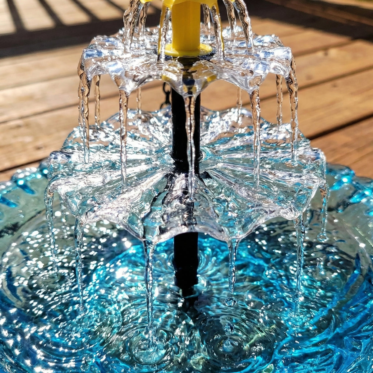 Hängende Vogeltränke mit Solar-Springbrunnen – Glasschale an Kette – Bild 3